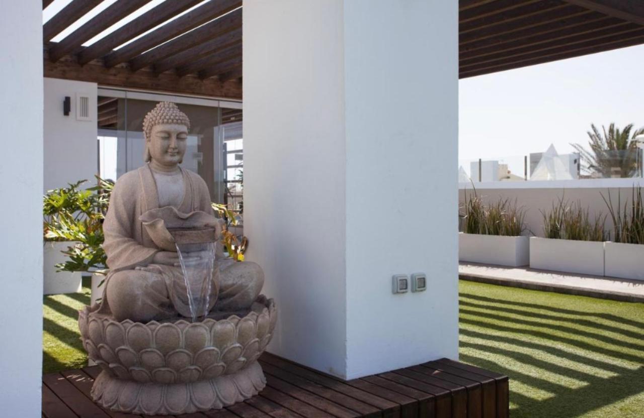 Bristol Sunset Beach Private Apartment คอร์ราเลโฮ ภายนอก รูปภาพ